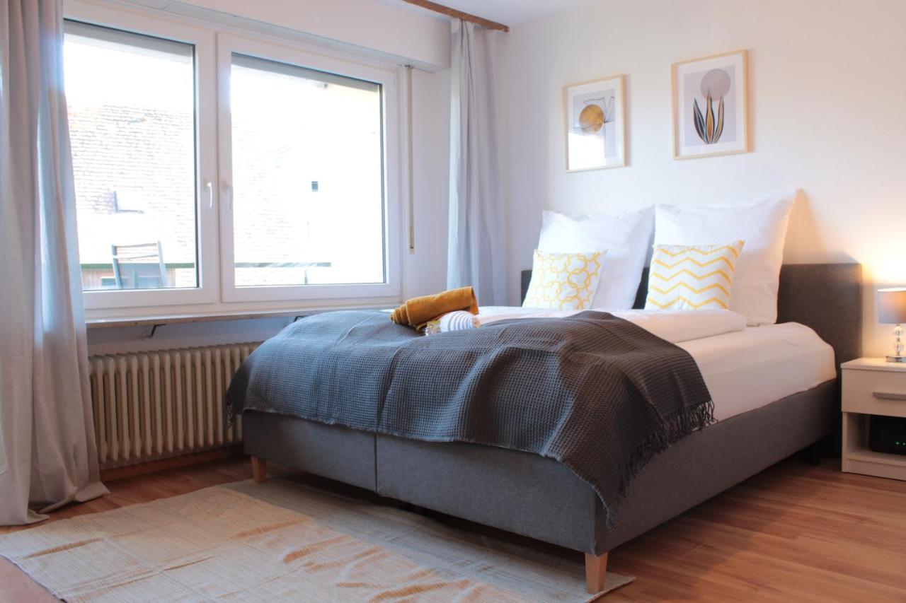 Zentral. Stylisch. Balkon & Parkplatz. Netflix Apartment Holzgerlingen Ngoại thất bức ảnh
